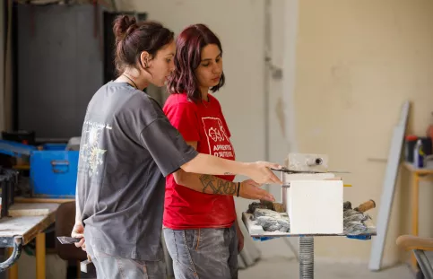 Jeunes en atelier Taille de pierre ACI